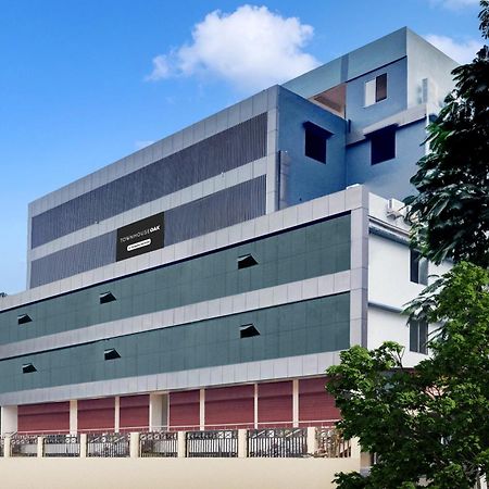 Townhouse Oak Sarusajai Stadium Dispur 외부 사진