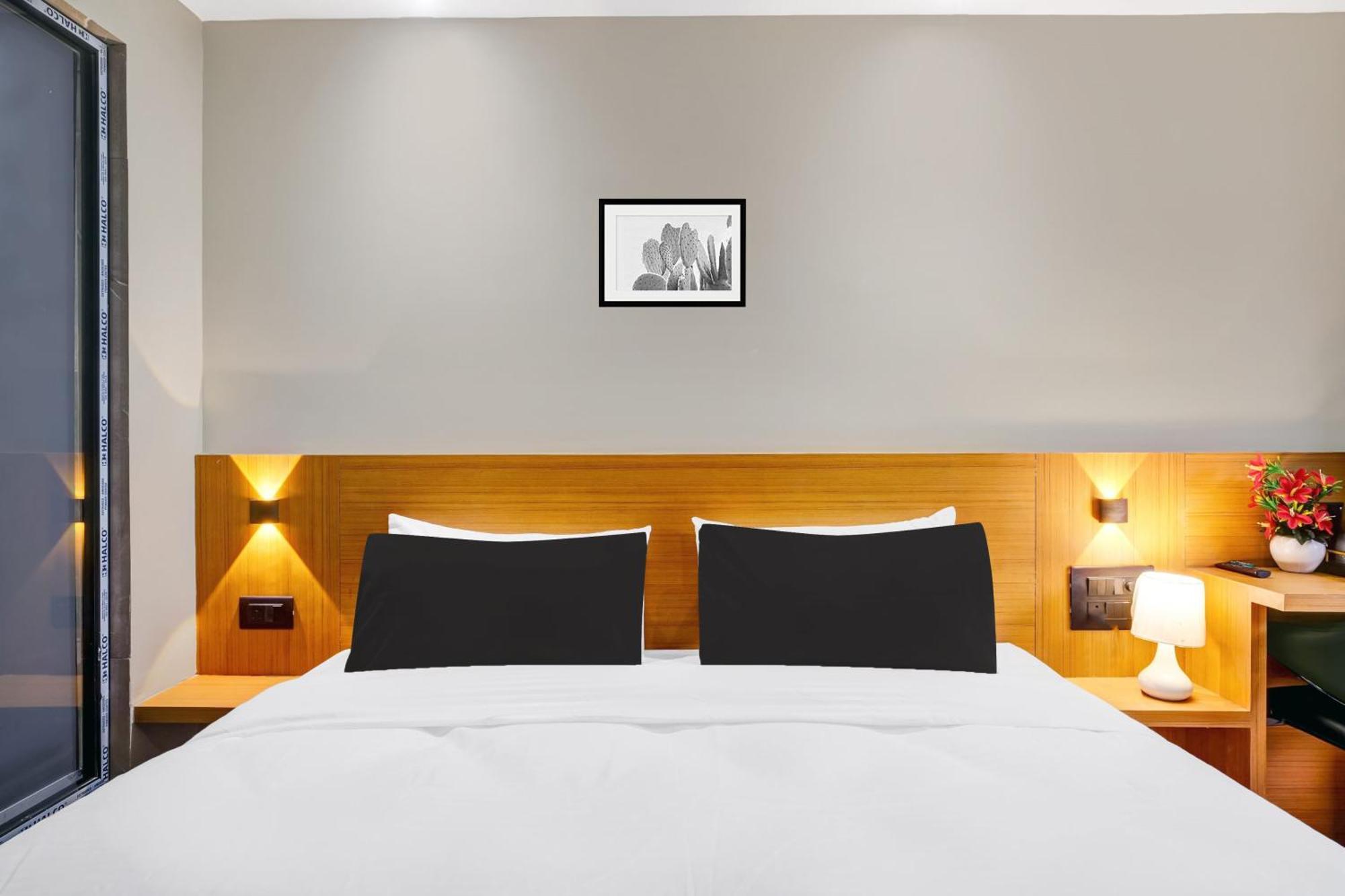 Townhouse Oak Sarusajai Stadium Dispur 외부 사진
