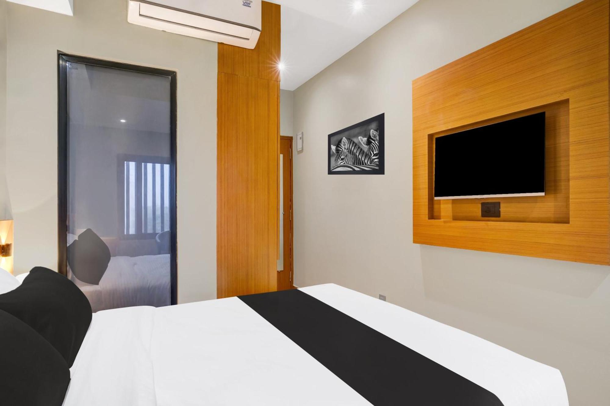 Townhouse Oak Sarusajai Stadium Dispur 외부 사진
