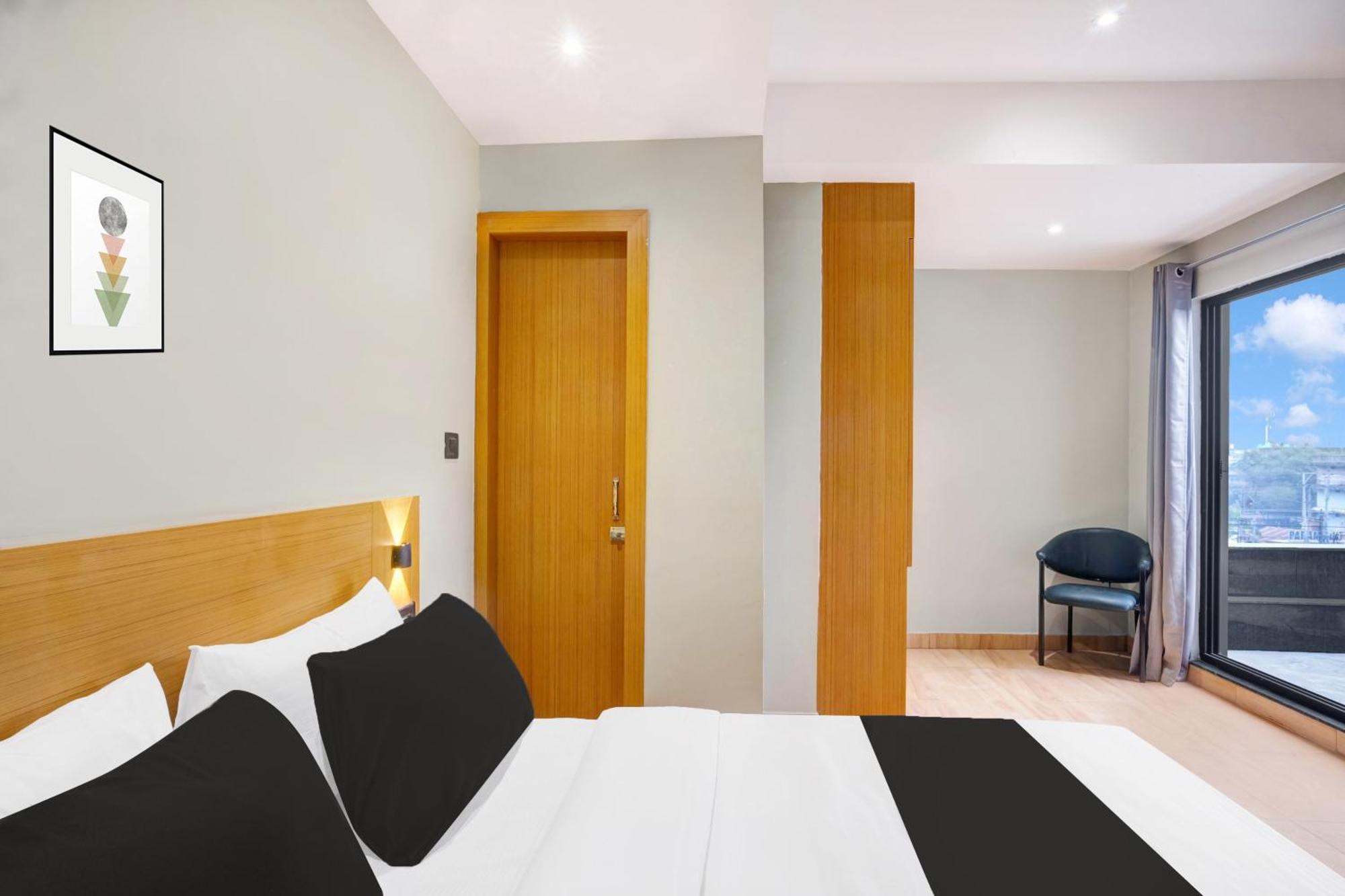 Townhouse Oak Sarusajai Stadium Dispur 외부 사진